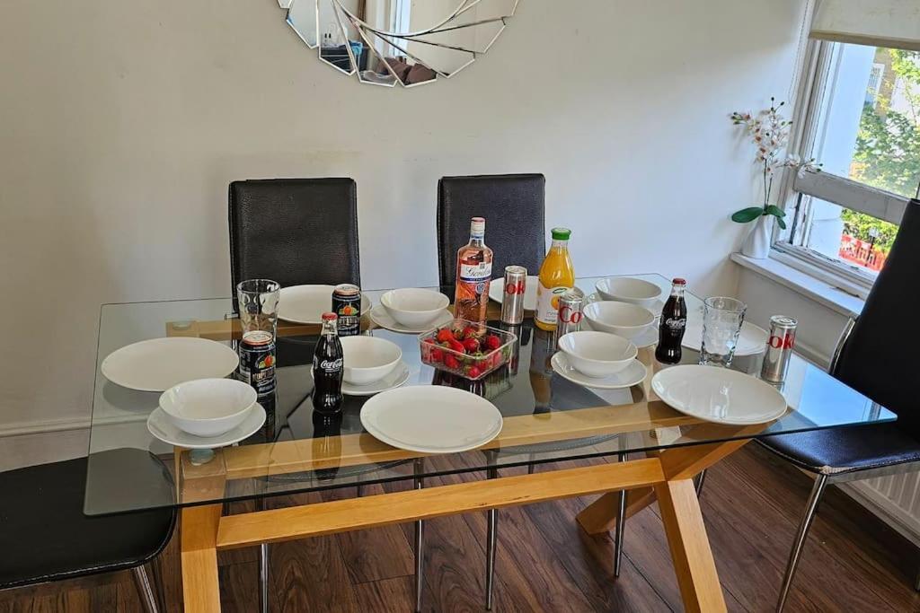 2 Bedroom Flat In St Johns Wood London Exterior photo